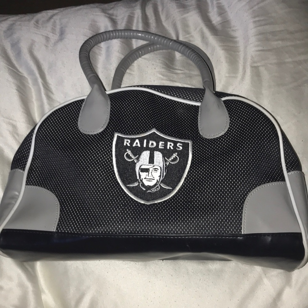 NFL raiders purse